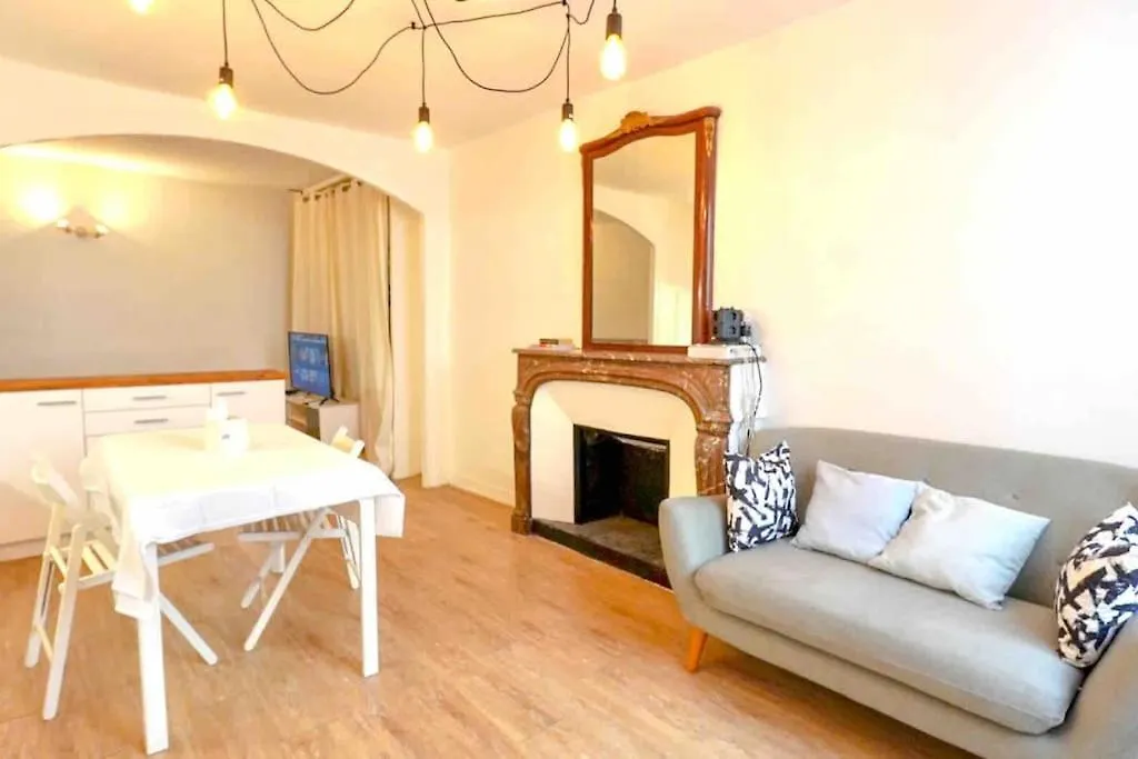 Cozy Studio@place Des Vosges Appartamento