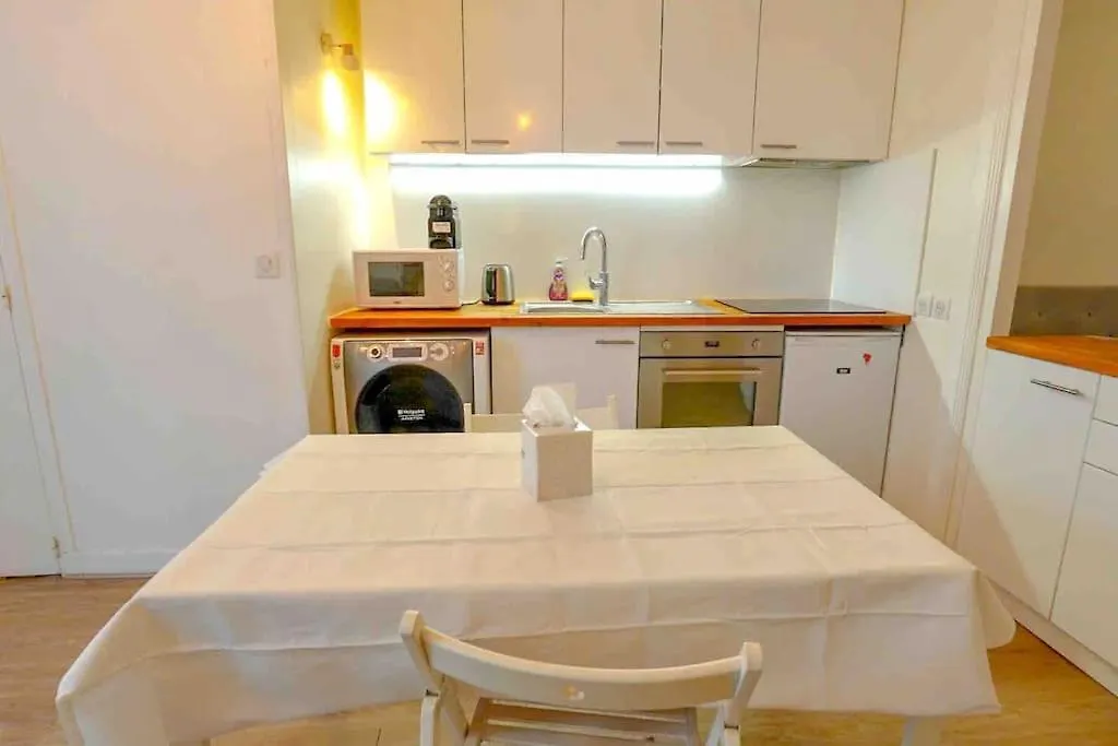 Cozy Studio@place Des Vosges Apartment Paris